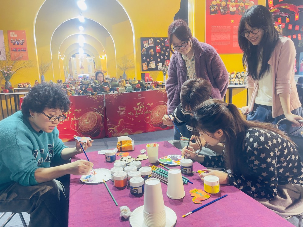 Hà Nội rộn ràng sắc xuân trong chương trình Happy Tết 2026 - Ảnh 4.