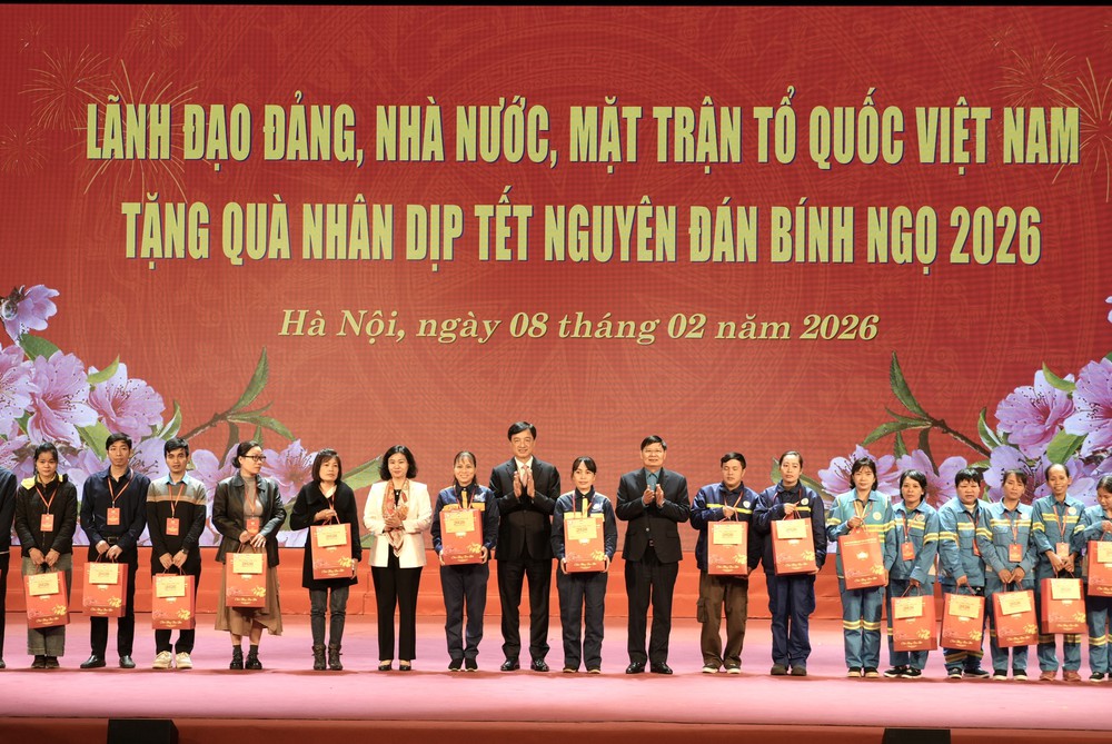 Mang Tết đủ đầy đến với đoàn viên, người lao động Thủ đô - Ảnh 2.