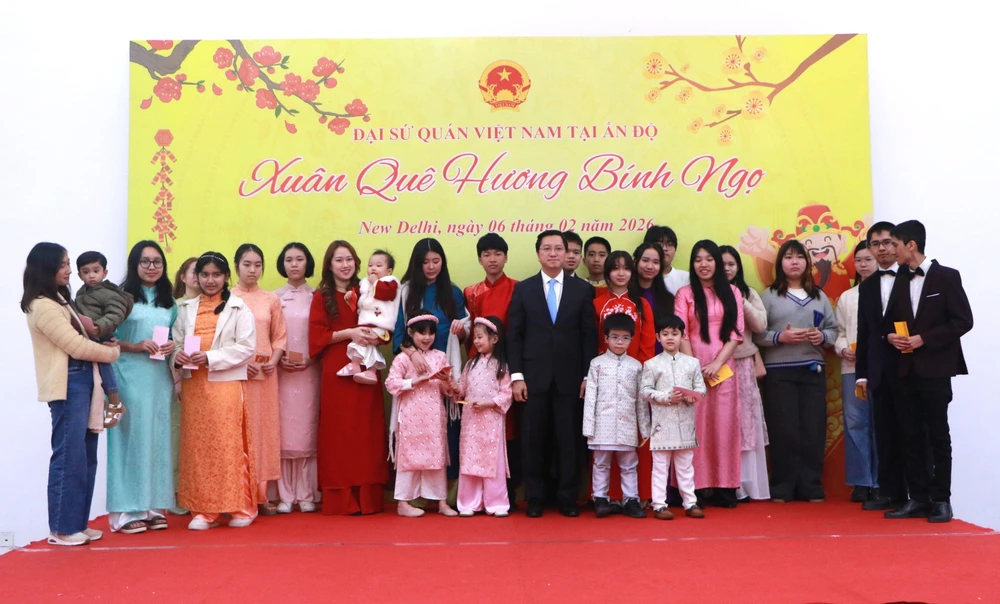 Nghị quyết số 80-NQ/TW: Kiều bào chung tay lan tỏa văn hóa Việt - Ảnh 2.