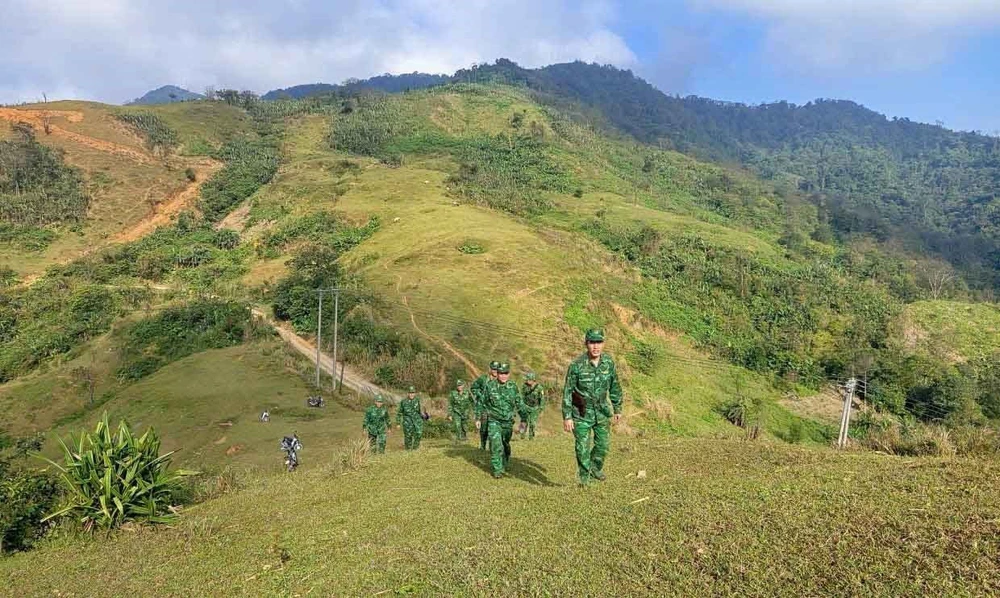 Giữ vẹn mùa Xuân bình yên nơi tuyến đầu biên giới - Ảnh 4.