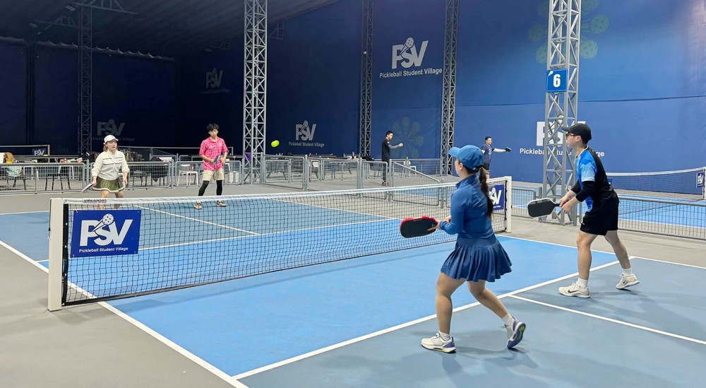 Pickleball xuyên Tết: Phi truyền thống hay 'làn gió' thể thao mới trong đời sống đô thị? - Ảnh 3.