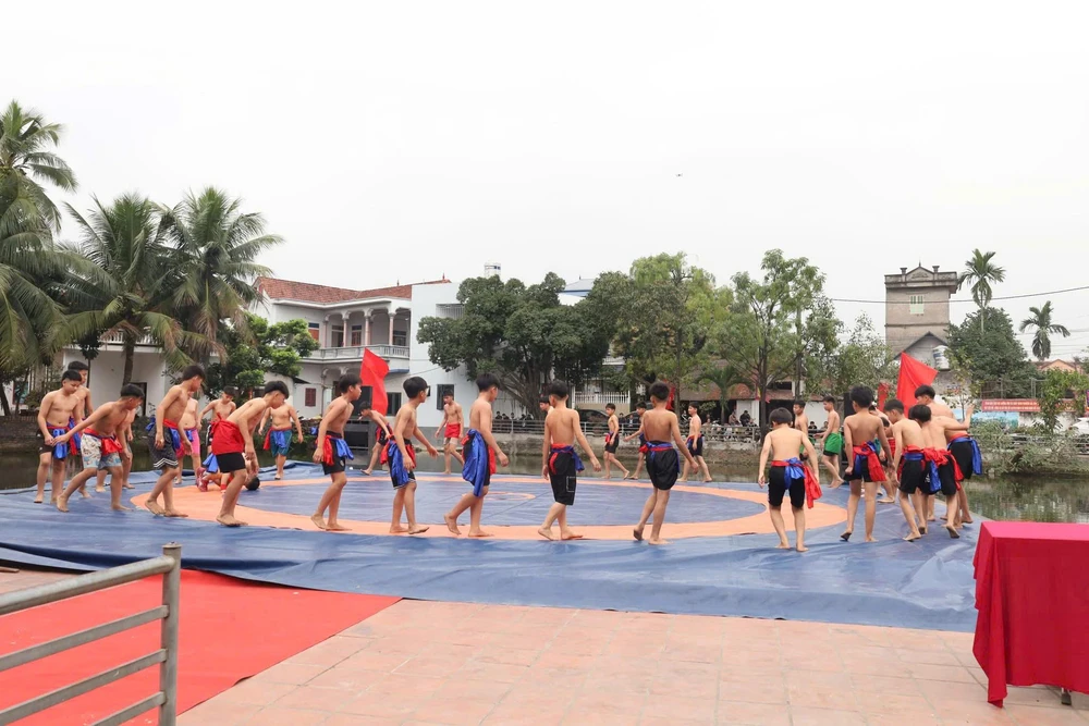 Lễ ra mắt Câu lạc bộ Vật truyền thống thôn Đồng Bảng xã Vật Lại – Đánh thức tinh thần thượng võ, tiếp nối truyền thống quê hương - Ảnh 3.