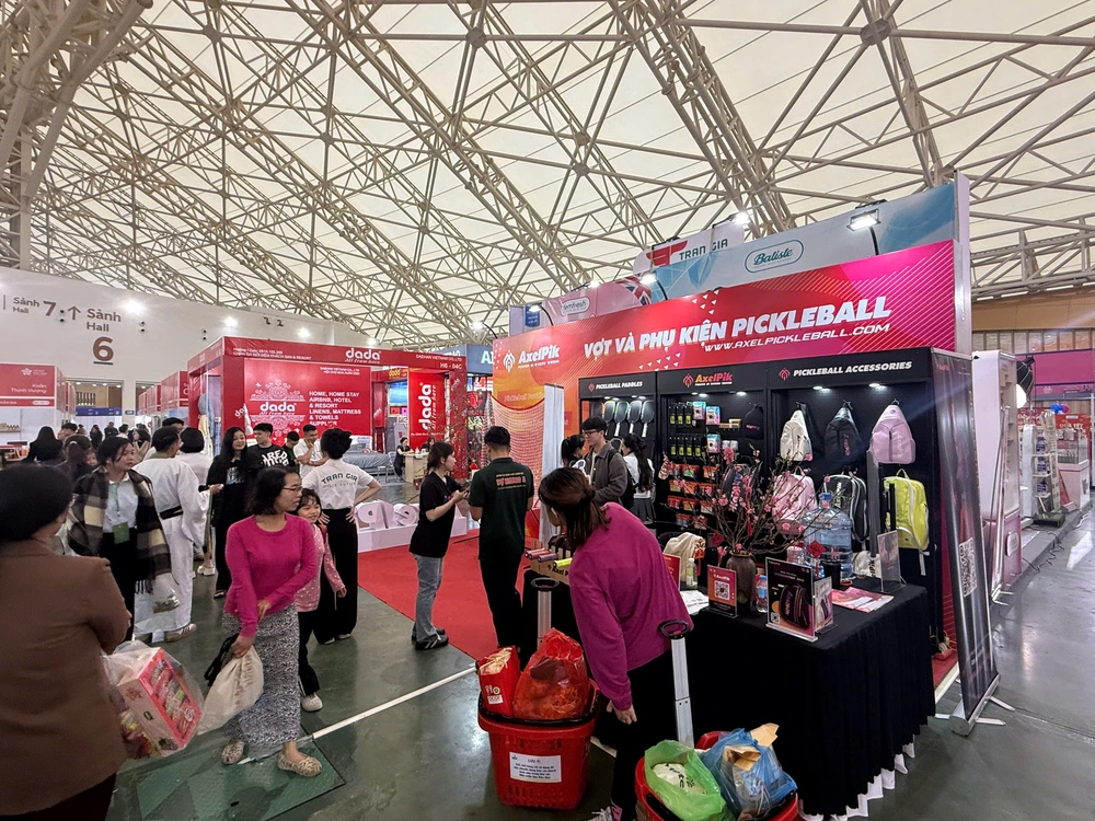 Pickleball 'đổ bộ' Hội chợ Mùa Xuân 2026: Khi thể thao hiện đại hòa nhịp không khí Tết truyền thống - Ảnh 5.