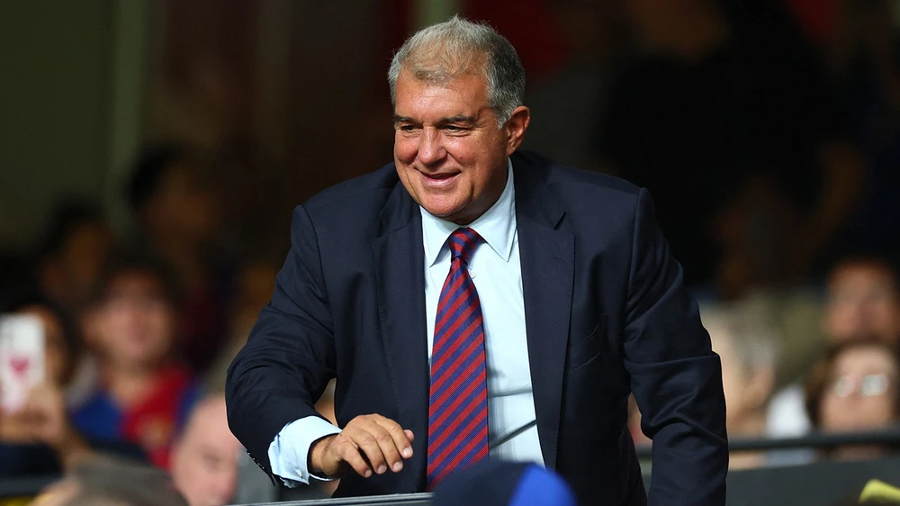 Chú tịch Joan Laporta chính thức từ chức ở Barcelona - Ảnh 1.