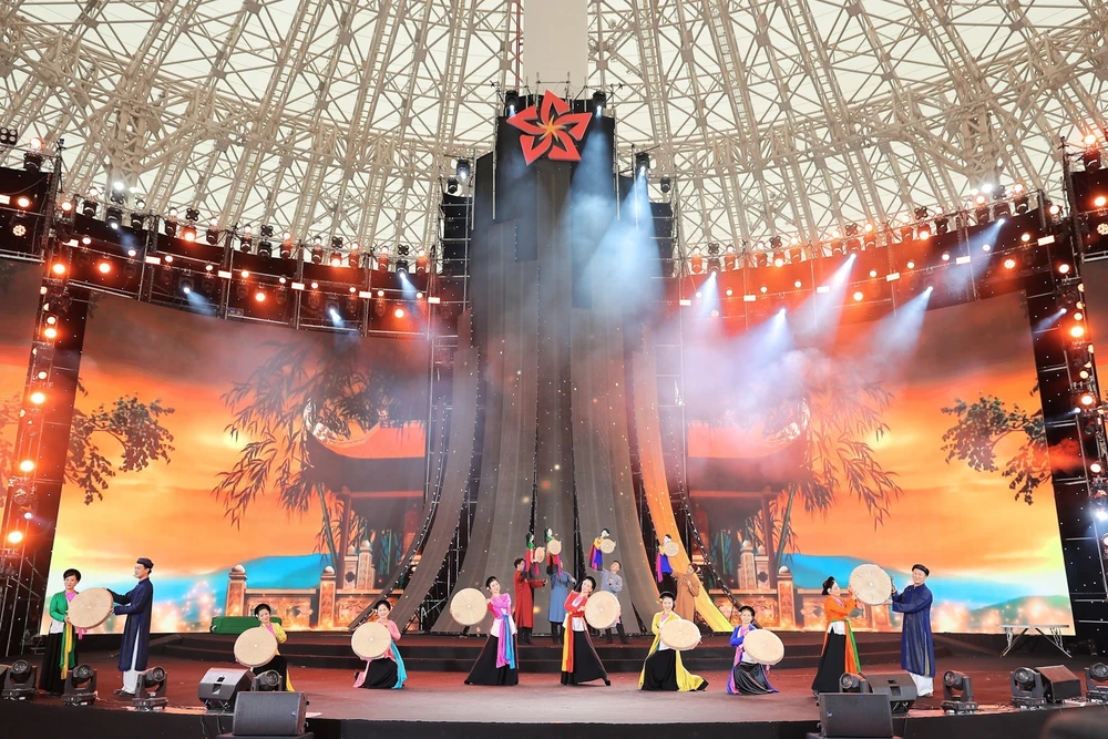 Chương trình "Sắc Xuân Bính Ngọ 2026" được giới trẻ quan tâm tại Hội chợ Mùa Xuân - Ảnh 1.