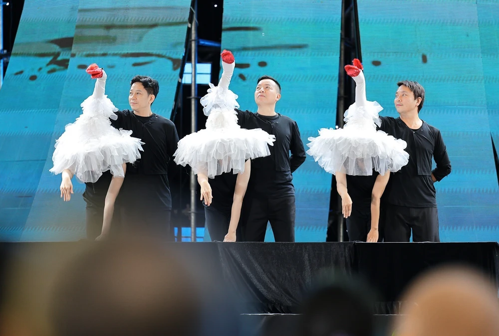 Chương trình "Sắc Xuân Bính Ngọ 2026" được giới trẻ quan tâm tại Hội chợ Mùa Xuân - Ảnh 4.