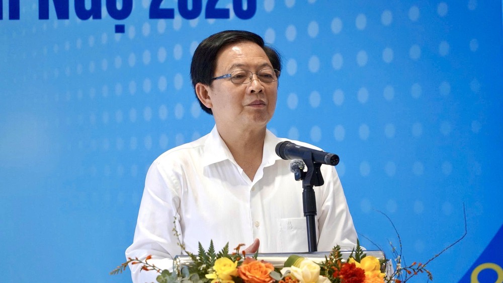 Phó Thủ tướng Hồ Quốc Dũng thăm, động viên nhân dân vùng lũ tỉnh Gia Lai - Ảnh 1.