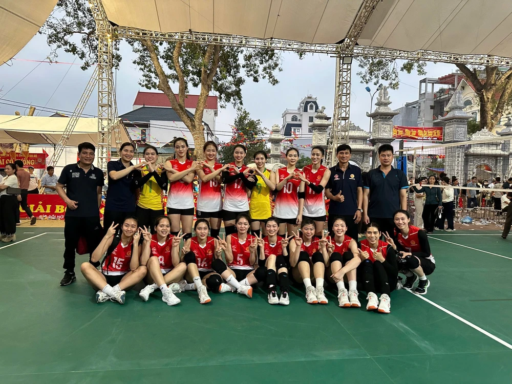 Hoa khôi bóng chuyền Việt Nam giành chức vô địch ngày đầu Xuân, sẵn sàng chinh phục mục tiêu mới - Ảnh 1.