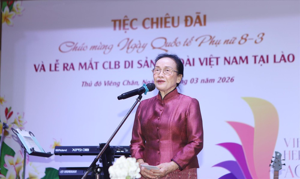 Áo dài Việt Nam - Kết nối văn hóa, lan tỏa bản sắc tại Lào - Ảnh 2.