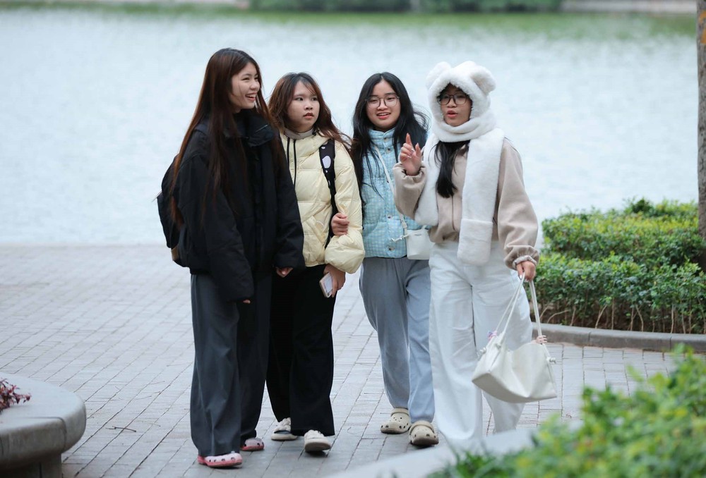 Khoảng ngày 12-13/3, không khí lạnh tăng cường, Bắc Bộ, Bắc Trung Bộ tiếp tục duy trì trạng thái rét - Ảnh 1.