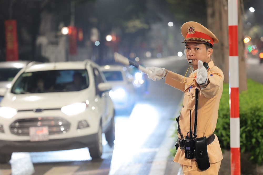 Bầu cử Quốc hội và HĐND: Hà Nội triển khai nhiều phương án điều tiết giao thông phù hợp - Ảnh 1.