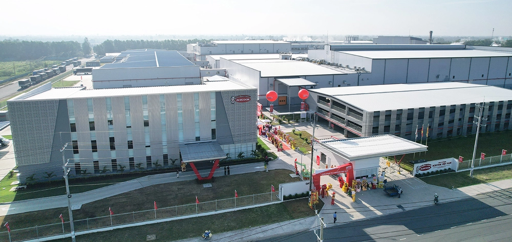 Acecook Việt Nam khánh thành Nhà máy Vĩnh Long mới, vốn đầu tư hơn 200 triệu USD - Ảnh 2.