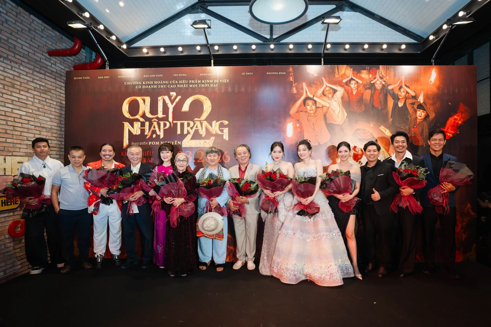 Dàn sao Việt quy tụ thảm đỏ phim "Quỷ nhập tràng" 2 - Ảnh 1.