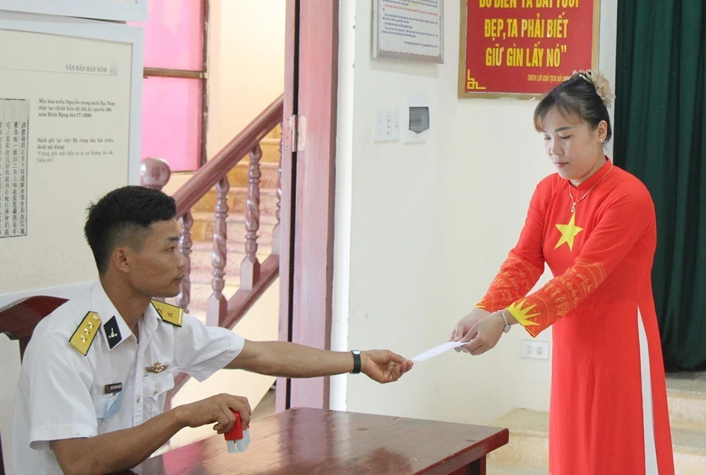 Vận động bầu cử - nơi cử tri lắng nghe, tự tin lựa chọn - Ảnh 2.