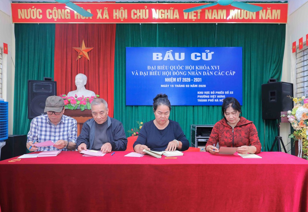 Bầu cử Quốc hội và HĐND: Nguyên tắc hoạt động của các tổ chức phụ trách bầu cử ở địa phương - Ảnh 1.