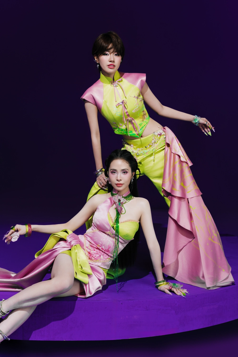 Ca nương Kiều Anh rủ dàn Chị Đẹp - Em Xinh vào MV “Nhả vía”  - Ảnh 2.