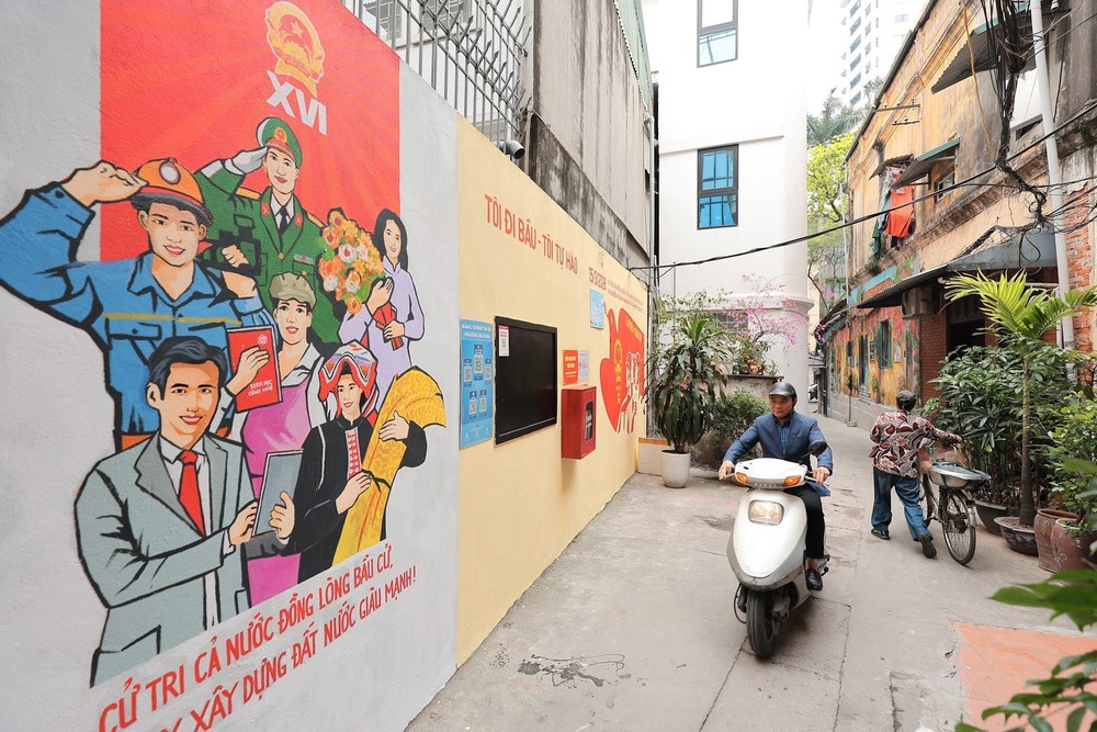 Bầu cử Quốc hội và HĐND: Phường Ba Đình (Hà Nội) khánh thành công trình “Tranh tường bích họa” chào mừng bầu cử - Ảnh 11.