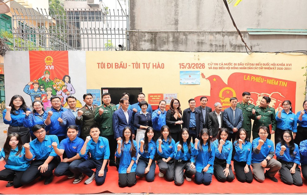 Bầu cử Quốc hội và HĐND: Phường Ba Đình (Hà Nội) khánh thành công trình “Tranh tường bích họa” chào mừng bầu cử - Ảnh 8.