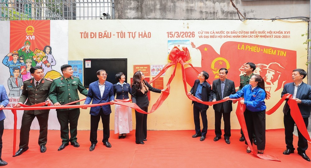 Bầu cử Quốc hội và HĐND: Phường Ba Đình (Hà Nội) khánh thành công trình “Tranh tường bích họa” chào mừng bầu cử - Ảnh 6.