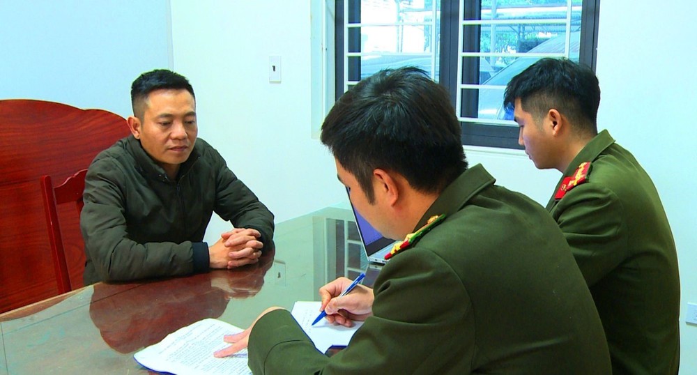 Triệt phá đường dây "thần y" giả lừa đảo hàng nghìn người trên toàn quốc - Ảnh 2.