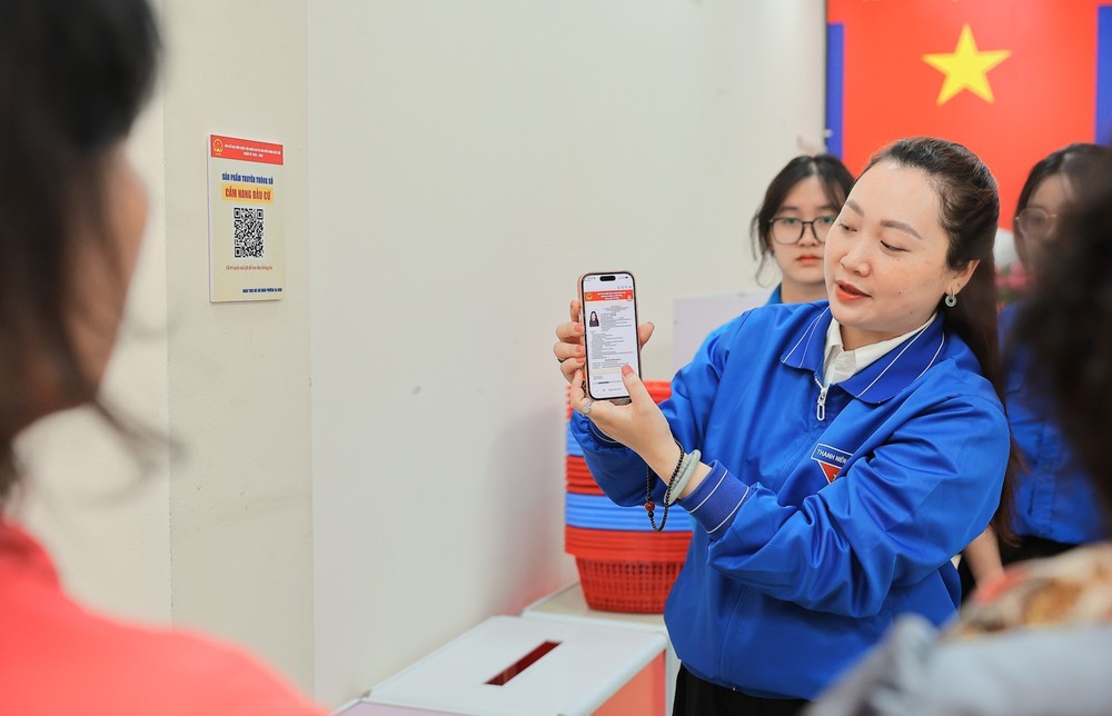 Tuổi trẻ phường Ba Đình ra mắt sản phẩm truyền thông số "Cẩm nang bầu cử" - Ảnh 9.