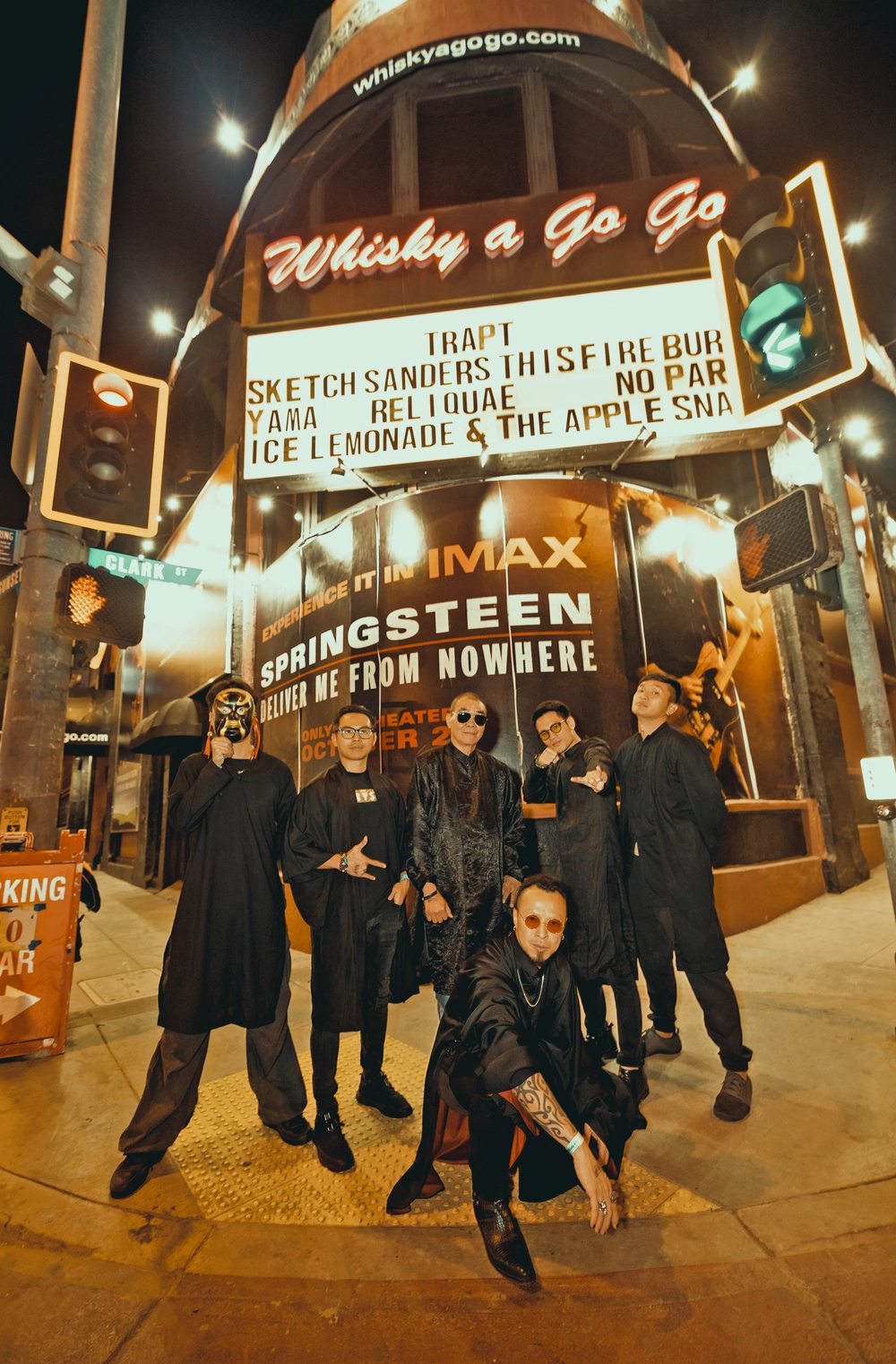 Dạ Ma mang rock “Trống cơm” đến Mỹ  - Ảnh 2.