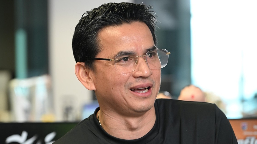 Kiatisuk: ĐT Thái Lan muốn vươn tầm châu Á nhưng cần thắng tất cả các đội ở Đông Nam Á - Ảnh 1.