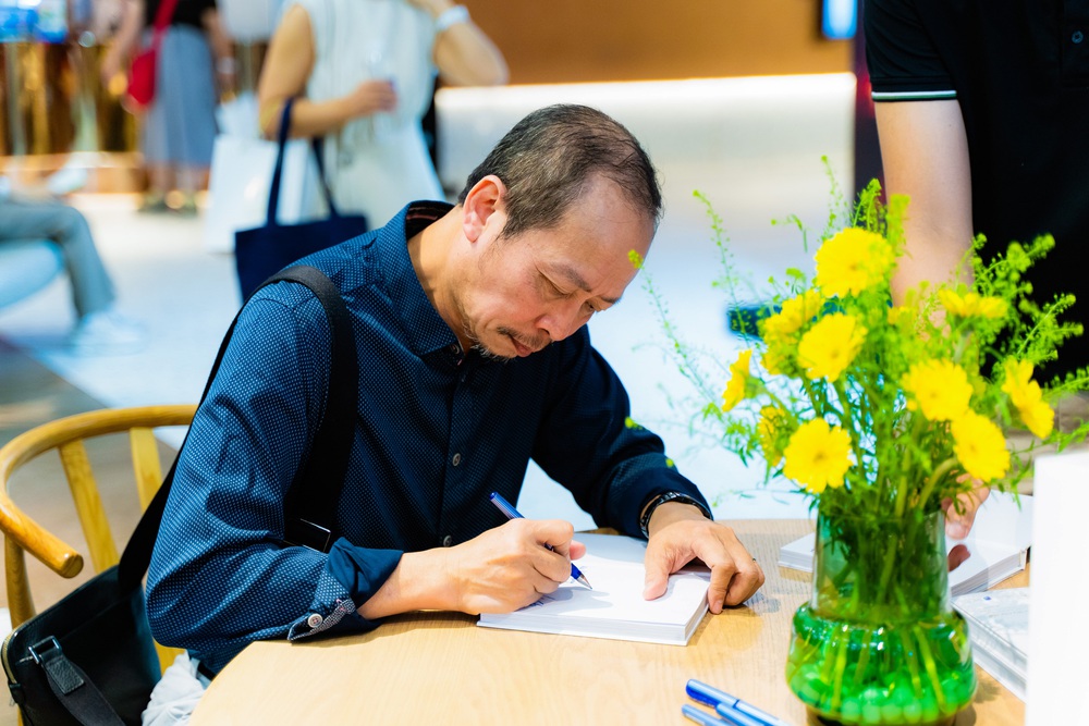 Ra mắt sách “Vũ trụ của Tâm”: Tuyển tập bí quyết sống chất lượng cao - Ảnh 5.