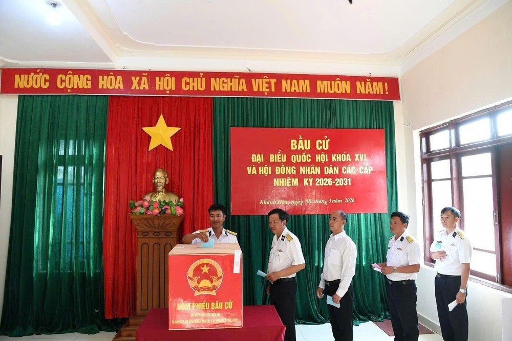 Bầu cử Quốc hội và HĐND: Lá phiếu giữa trùng khơi - niềm tin gửi về đất mẹ - Ảnh 6.