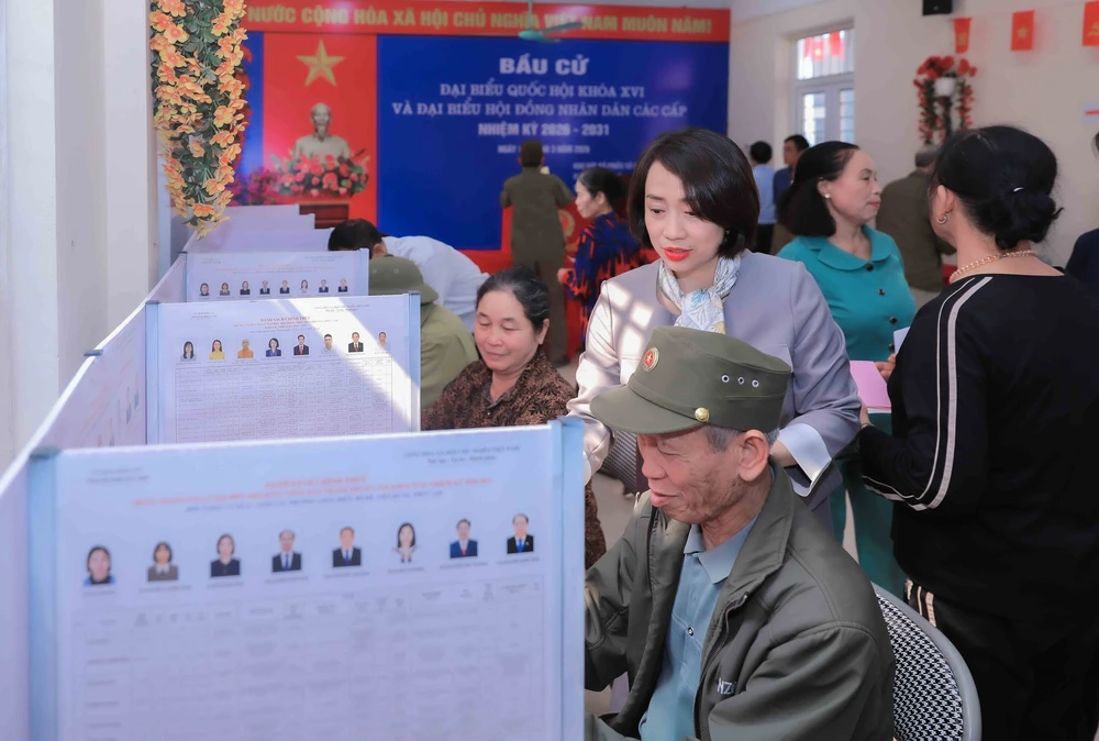 Bầu cử Quốc hội và HĐND: Phường Phúc Lợi (Hà Nội) sẵn sàng cho Ngày hội toàn dân - Ảnh 12.