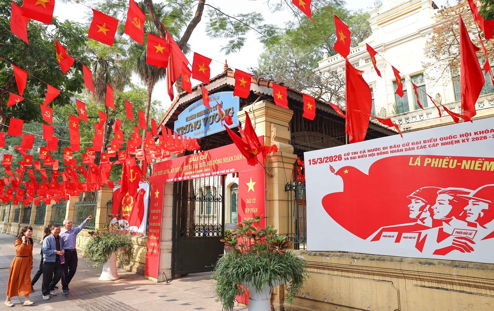 Tranh cổ động bầu cử: Lan tỏa tinh thần ngày hội lớn của toàn dân - Ảnh 1.