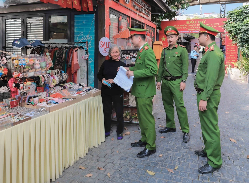 Hà Nội: Phường Cửa Nam triển khai đồng bộ phương án bảo vệ an ninh bầu cử - Ảnh 6.