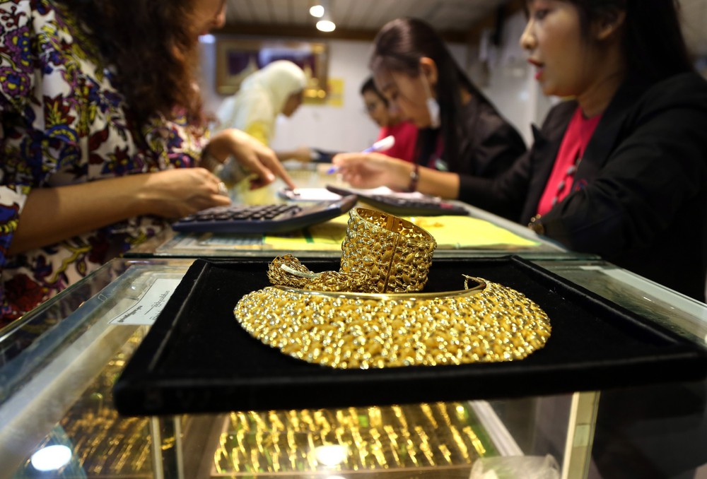 Giá vàng thế giới giảm hơn 1% - Ảnh 1.