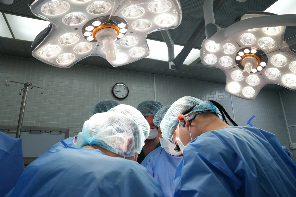 30 PHÚT TÁI LẬP NHỊP ĐẬP: CUỘC ĐIỀU PHỐI TẠNG XUYÊN VIỆT CỨU SỐNG 7 NGƯỜI - Ảnh 1.