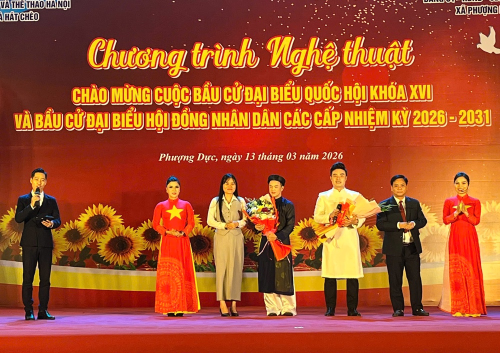 Rộn tiếng chèo vui cùng ngày hội non sông - Ảnh 1.