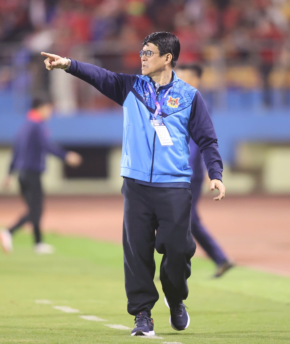 Trung Kiên không cứu nổi HAGL, sao U23 Việt Nam giúp HLV Vũ Tiến Thành thở phào - Ảnh 2. Trung Kiên không cứu nổi HAGL, sao U23 Việt Nam giúp HLV Vũ Tiến Thành thở phào - Ảnh 2.