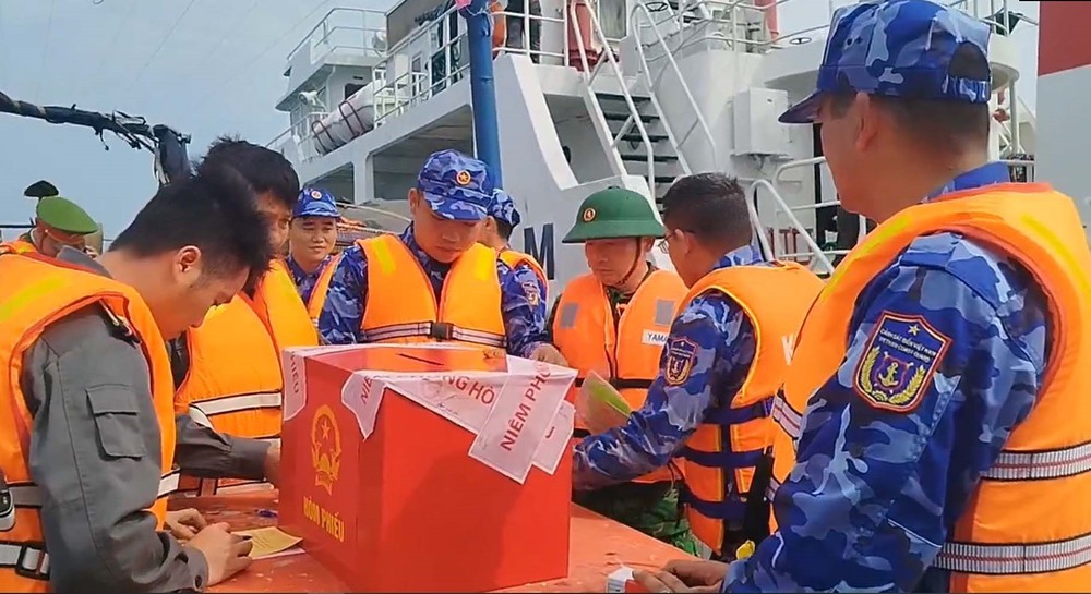 Hải Phòng: Bầu cử sớm tại đặc khu Bạch Long Vĩ đã diễn ra an toàn, thành công - Ảnh 3.