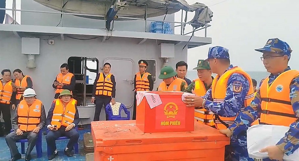 Hải Phòng: Bầu cử sớm tại đặc khu Bạch Long Vĩ đã diễn ra an toàn, thành công - Ảnh 4.