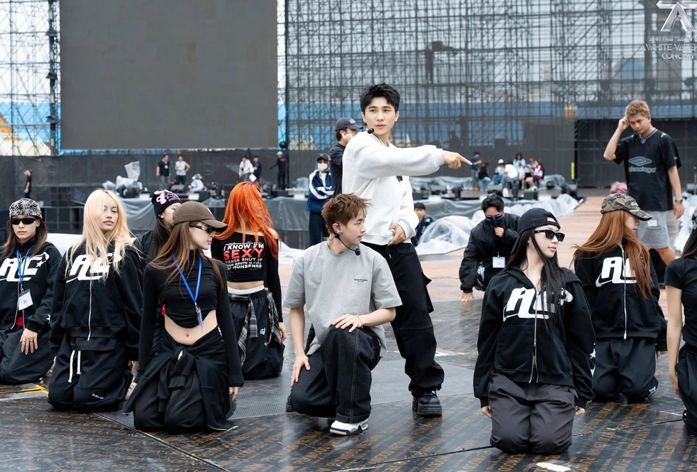 Những màn biến hoá của dàn "anh trai" khiến fan mong chờ - Ảnh 2.