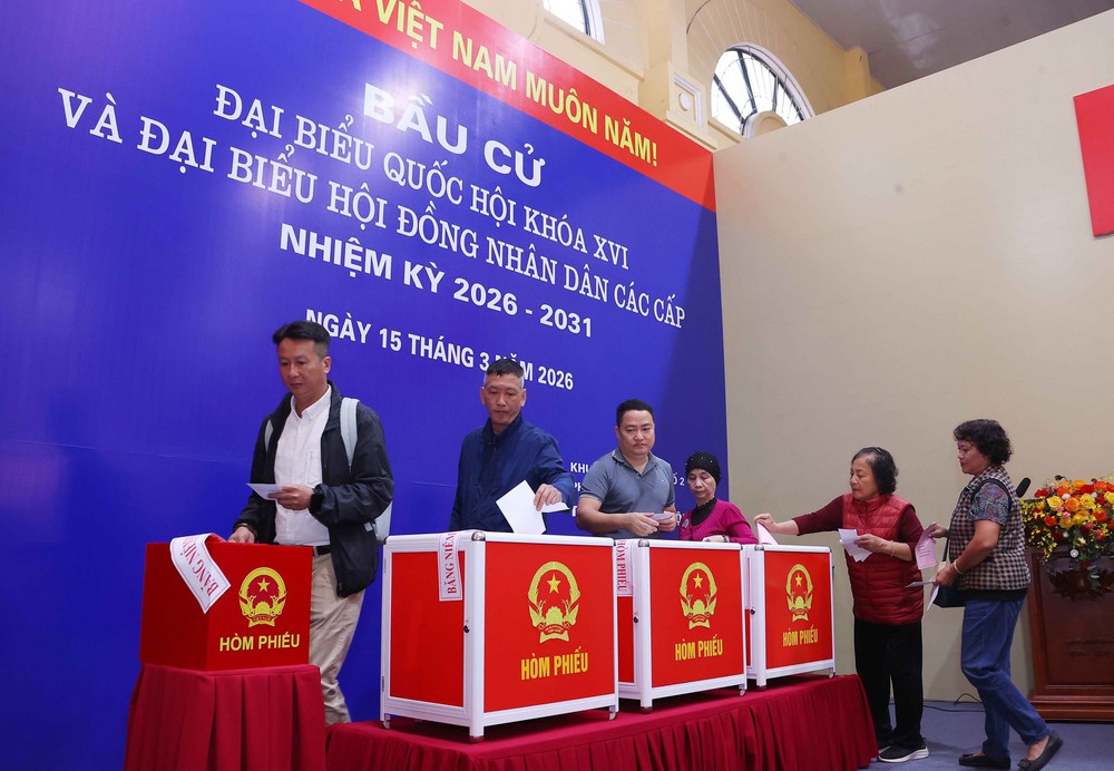 Dòng chảy lịch sử tiếp nối trong từng lá phiếu - Ảnh 3. Dòng chảy lịch sử tiếp nối trong từng lá phiếu - Ảnh 3.