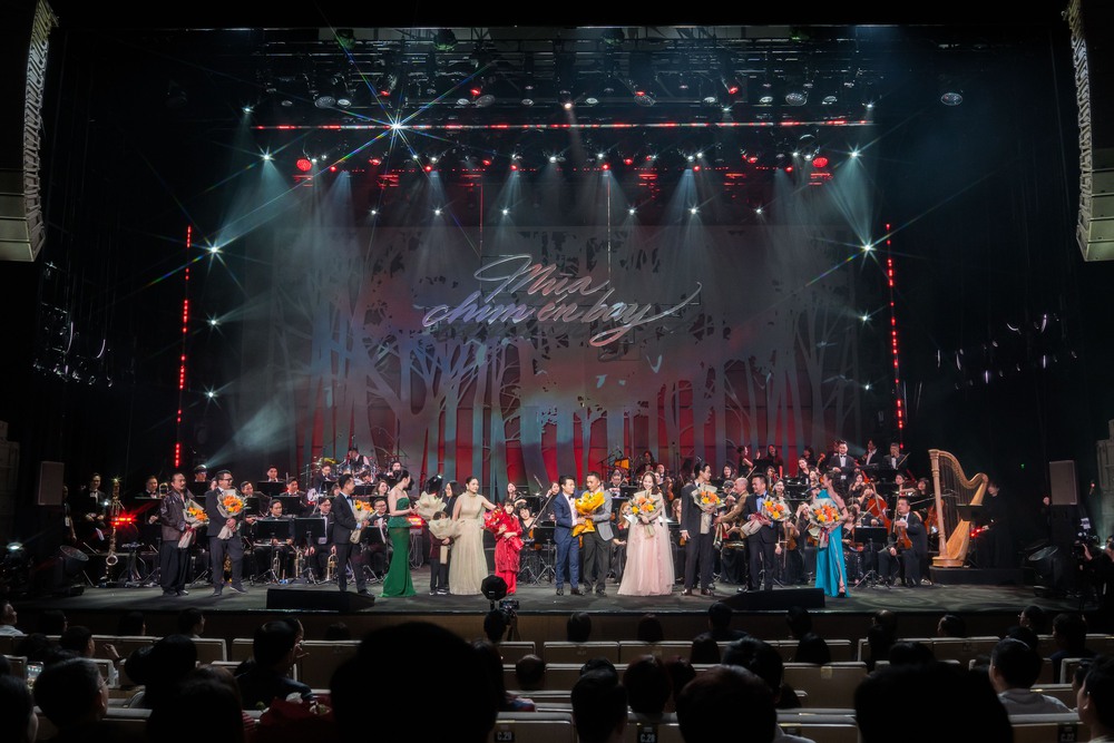 NSƯT Vũ Thắng Lợi: Người lính giữ lửa cho âm nhạc cách mạng - Ảnh 6. NSƯT Vũ Thắng Lợi: Người lính giữ lửa cho âm nhạc cách mạng - Ảnh 6.