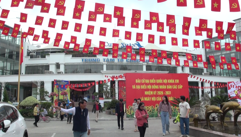 Nghệ sĩ hòa cùng cử tri trong ngày hội lớn của BET88 Ho Chi Minh City - Ảnh 6.