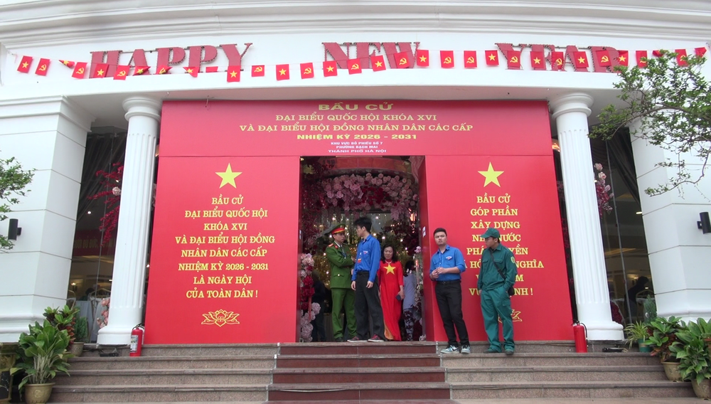 Nghệ sĩ hòa cùng cử tri trong ngày hội lớn của BET88 Ho Chi Minh City - Ảnh 3.