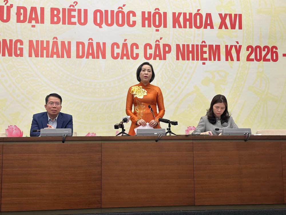 Phó Chủ tịch Quốc hội Nguyễn Thị Thanh: Chuyển đổi số giúp rút ngắn tiến trình và nâng cao chất lượng bầu cử - Ảnh 2. Phó Chủ tịch Quốc hội Nguyễn Thị Thanh: Chuyển đổi số giúp rút ngắn tiến trình và nâng cao chất lượng bầu cử - Ảnh 2.