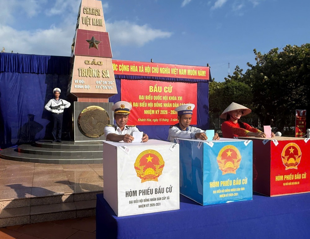 Hoàn thành bỏ phiếu bầu cử đại biểu Quốc hội khóa XVI và đại biểu HĐND các cấp nhiệm kỳ 2026-2031 - Ảnh 1. Hoàn thành bỏ phiếu bầu cử đại biểu Quốc hội khóa XVI và đại biểu HĐND các cấp nhiệm kỳ 2026-2031 - Ảnh 1.