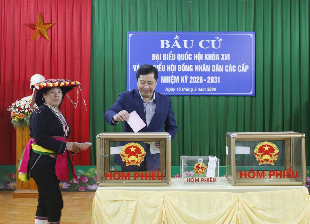 Bộ Nội vụ: Một số địa phương tỷ lệ cử tri đi bầu cử đạt trên 99% - Ảnh 2.