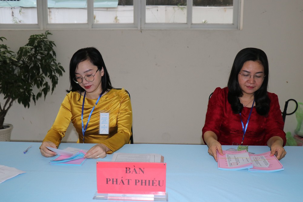 Bầu cử Quốc hội và HĐND: Cử tri thành phố mang tên Bác bước vào ngày hội toàn dân - Ảnh 4. Bầu cử Quốc hội và HĐND: Cử tri thành phố mang tên Bác bước vào ngày hội toàn dân - Ảnh 4.