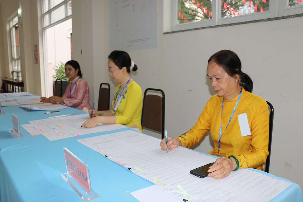 Bầu cử Quốc hội và HĐND: Cử tri thành phố mang tên Bác bước vào ngày hội toàn dân - Ảnh 3. Bầu cử Quốc hội và HĐND: Cử tri thành phố mang tên Bác bước vào ngày hội toàn dân - Ảnh 3.