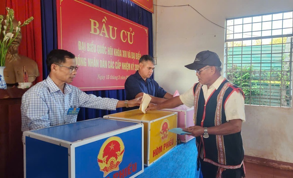 Không khí dân chủ lan toả, các địa phương thực hiện kiểm phiếu theo quy định. - Ảnh 4. Không khí dân chủ lan toả, các địa phương thực hiện kiểm phiếu theo quy định. - Ảnh 4.