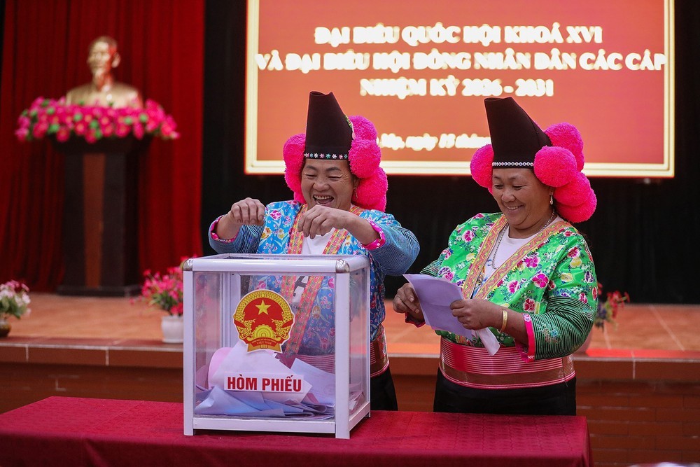 Không khí dân chủ lan toả, các địa phương thực hiện kiểm phiếu theo quy định. - Ảnh 3. Không khí dân chủ lan toả, các địa phương thực hiện kiểm phiếu theo quy định. - Ảnh 3.